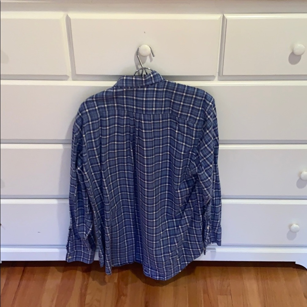 Vineyard Vines Button Down Large - image 2